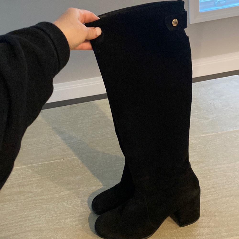 Womens Stuart Weitzman suede black boots